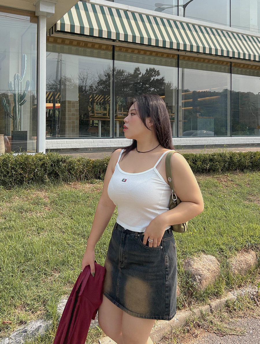 [EVELLET] A-One Wappen Sleeveless