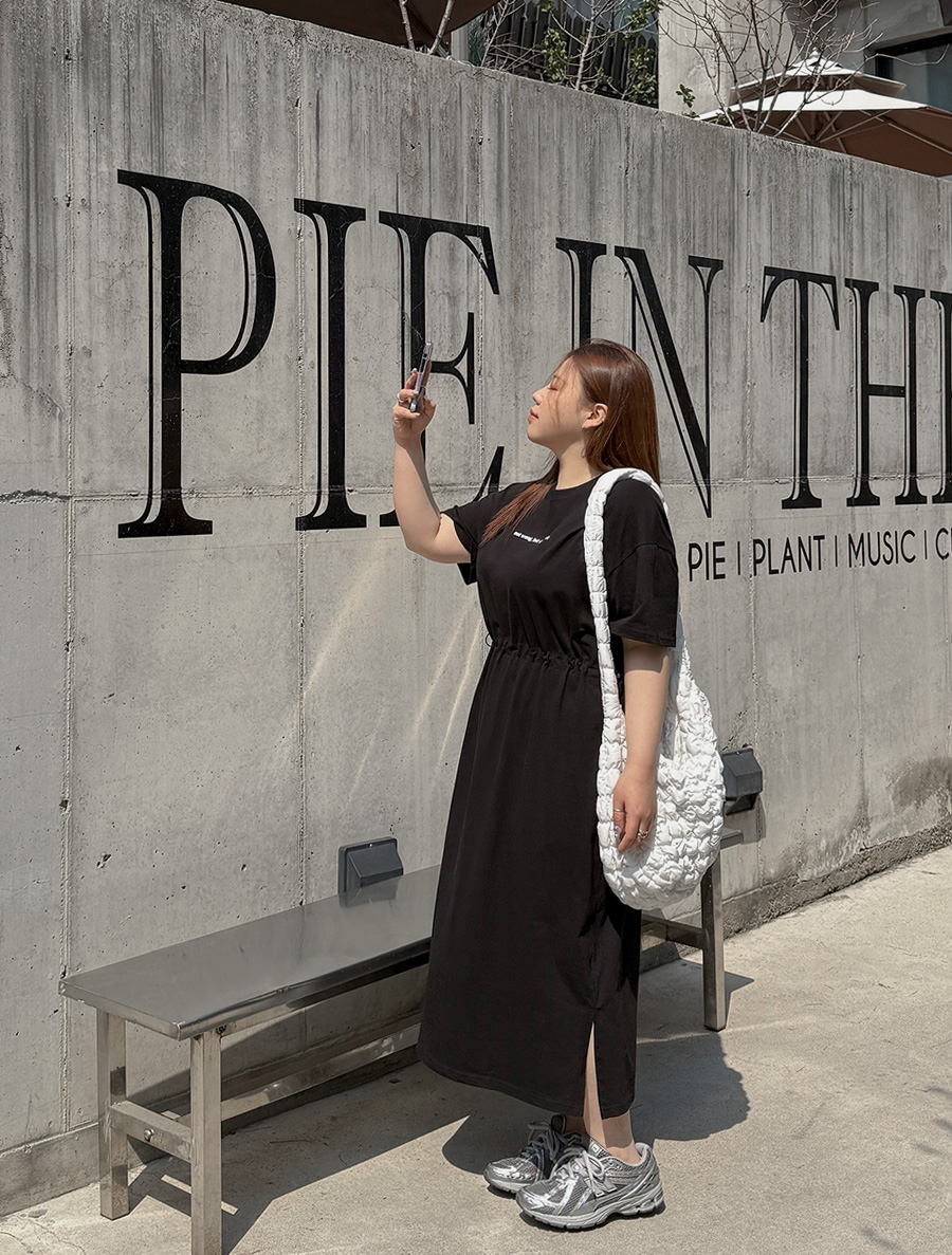 [EVELLET] Livite Graphic Print string Long Dress