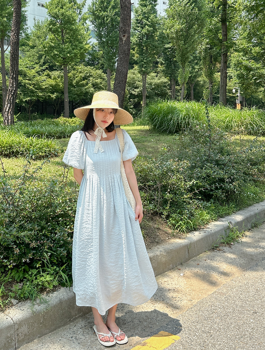 [EVELLET] Paetz Off shoulder pin tuck Long Dress