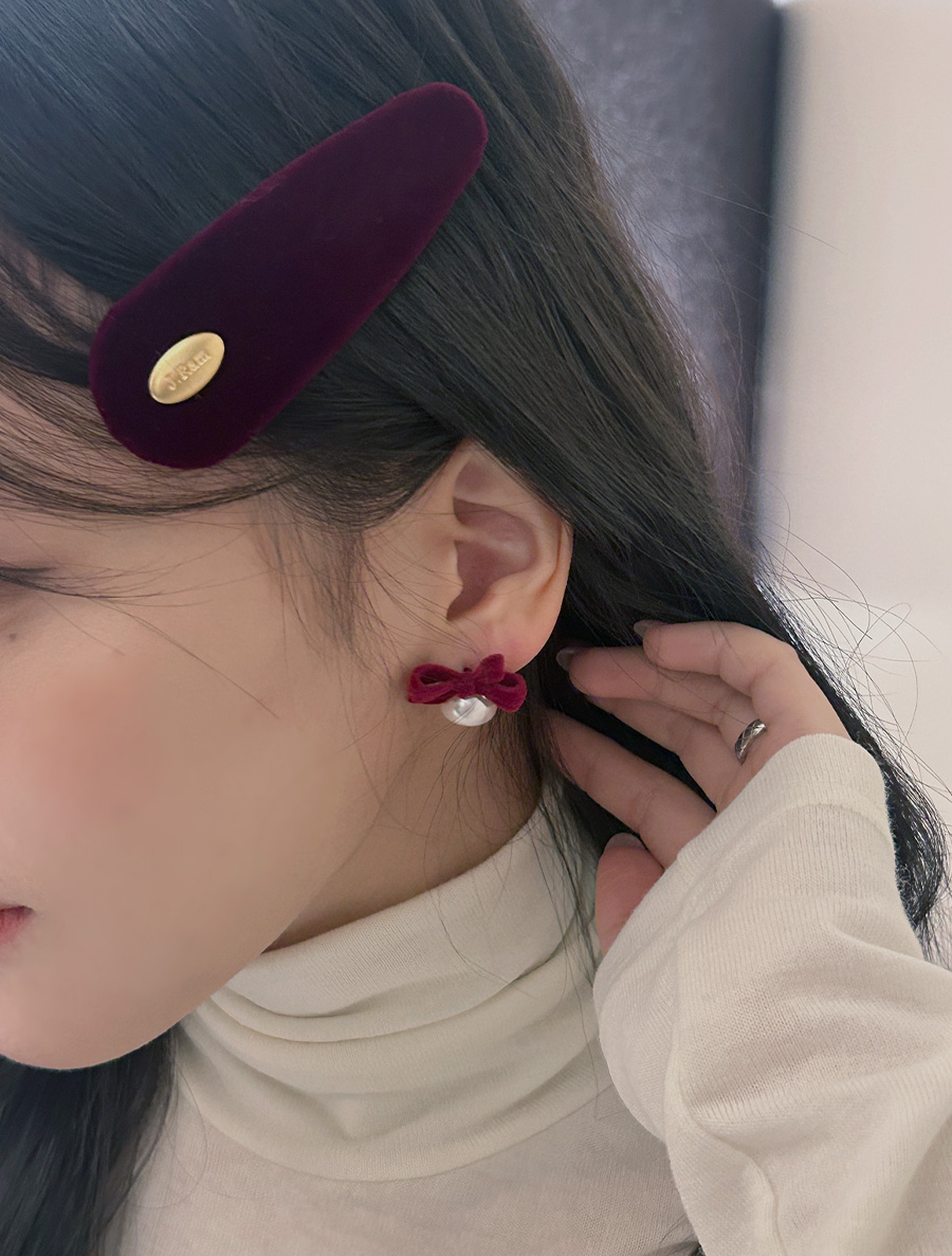 Golind Velvet bowknot pearl Silver earring
