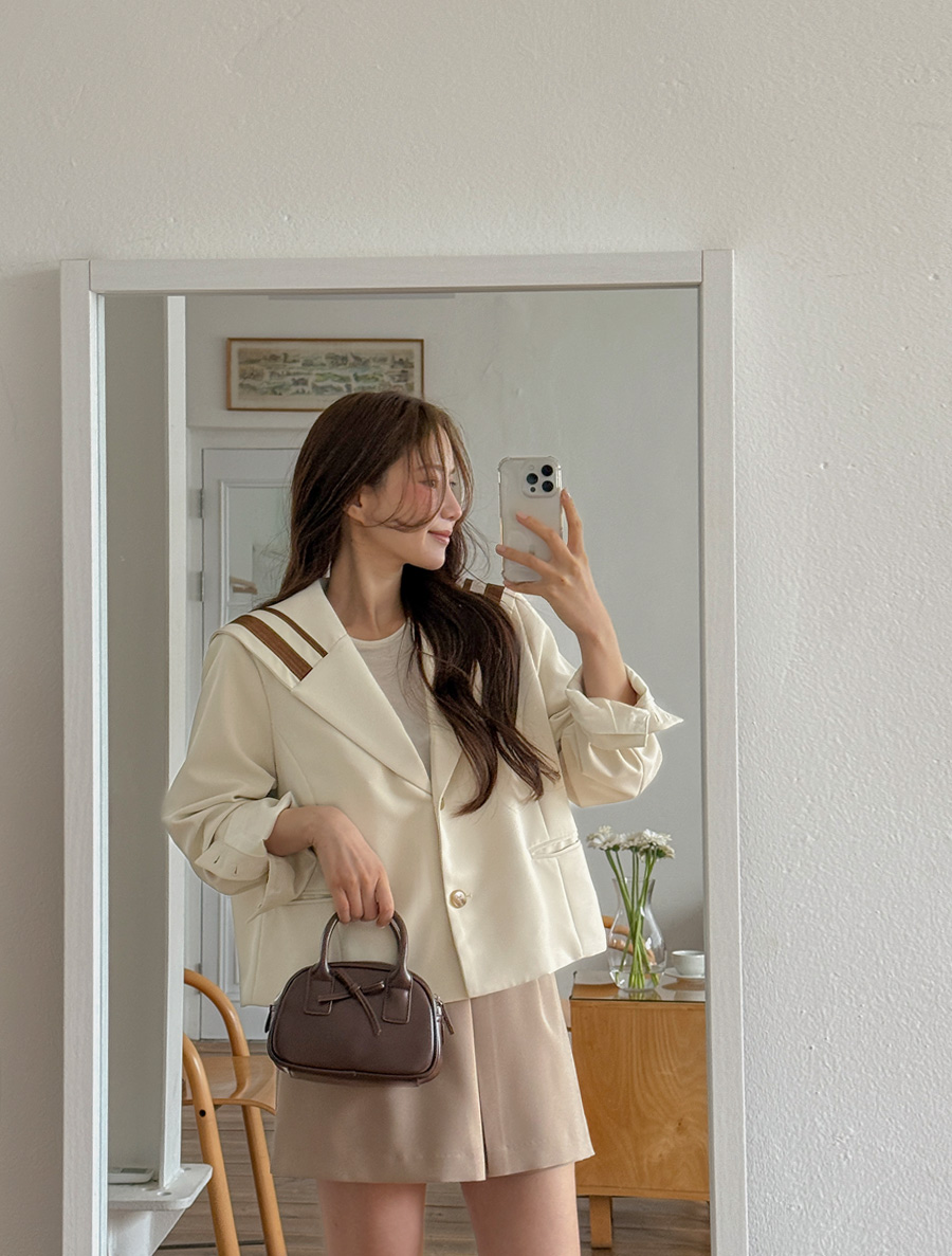 [EVELLET] Fatima Line Embroidery Sailor Collar Jacket