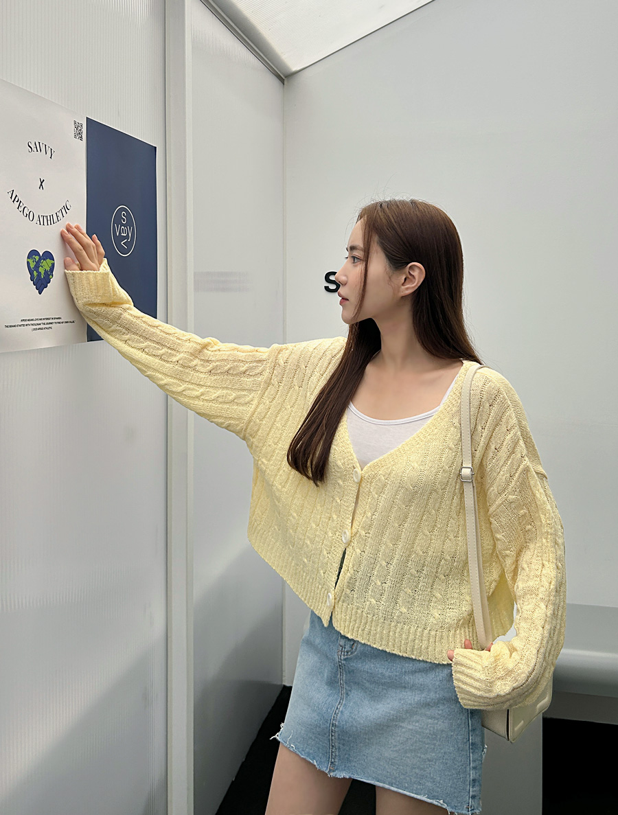 [EVELLET] Ringdells Twiddle Crop Knit Cardigan