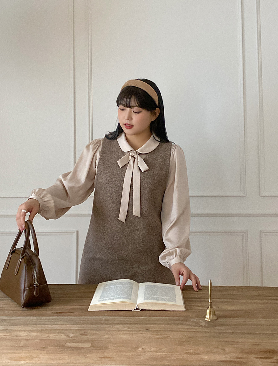 [EVELLET] Consgen Puff bowknot Blouse