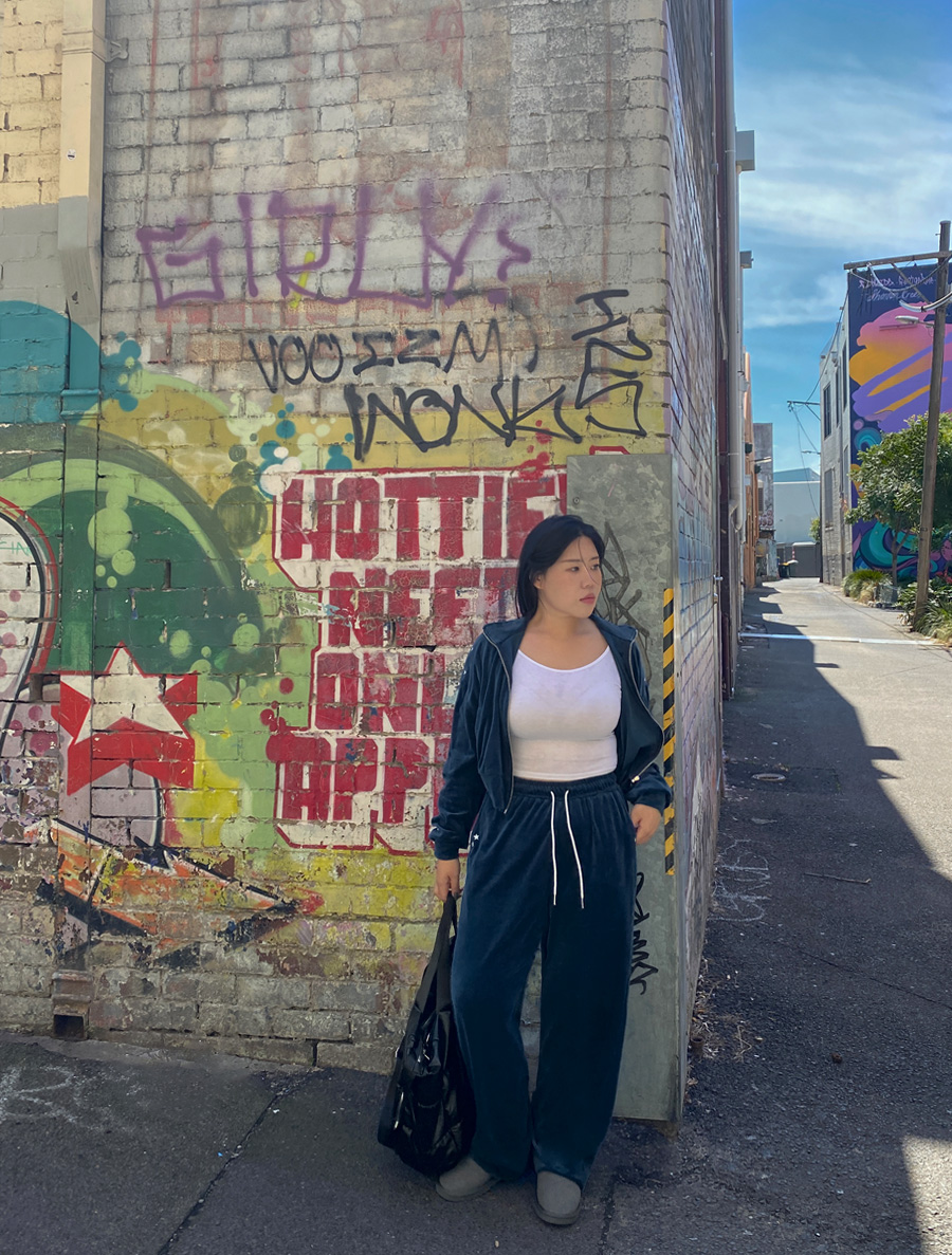 [EVELLET] Luenve Veloa star embroidery wide pants