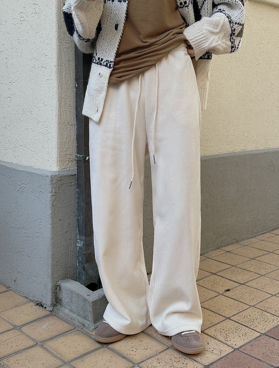 [EVELLET] Daleworm Corduroy fleece Pants