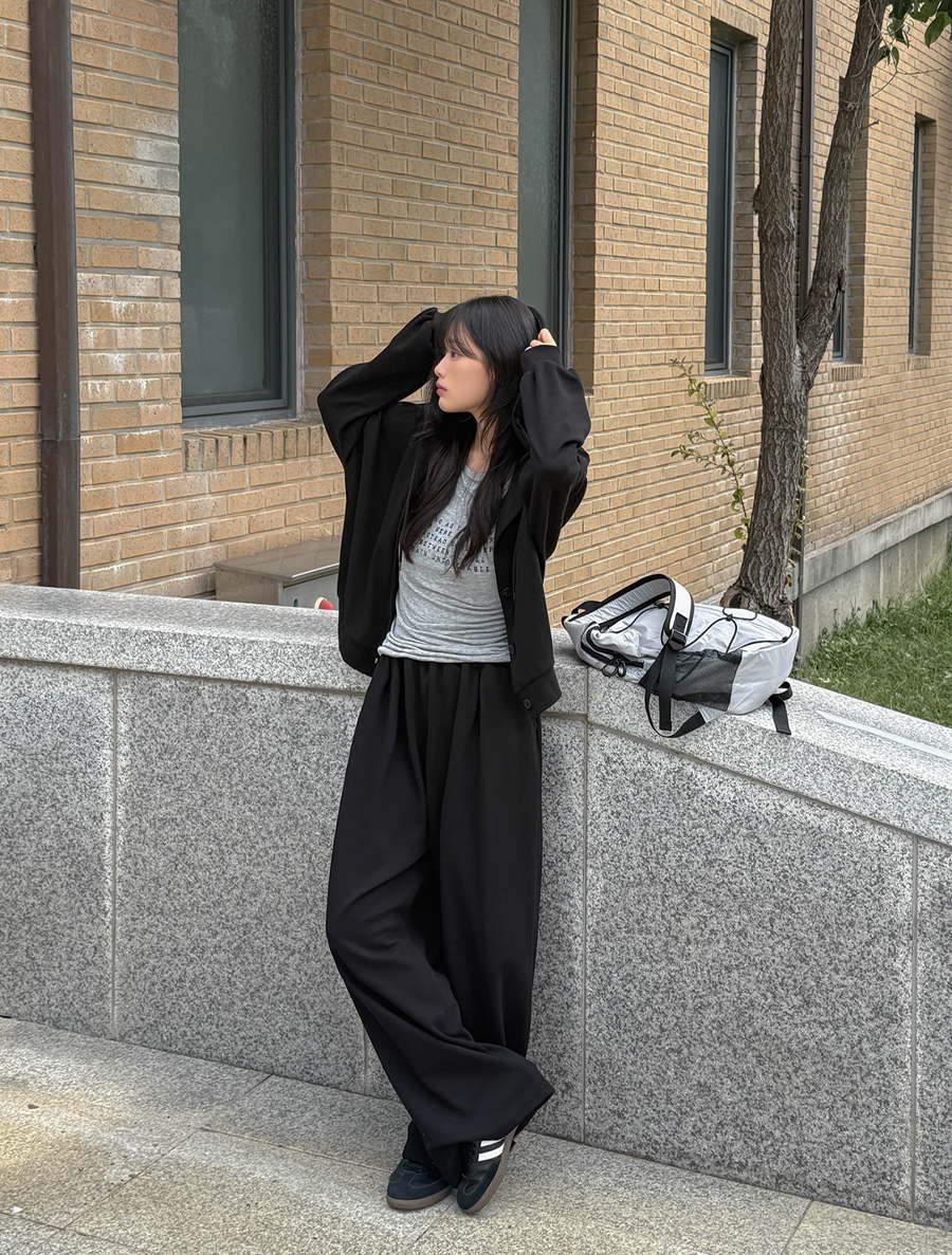 [EVELLET]Shuev loose fit Hood Pants Training Set