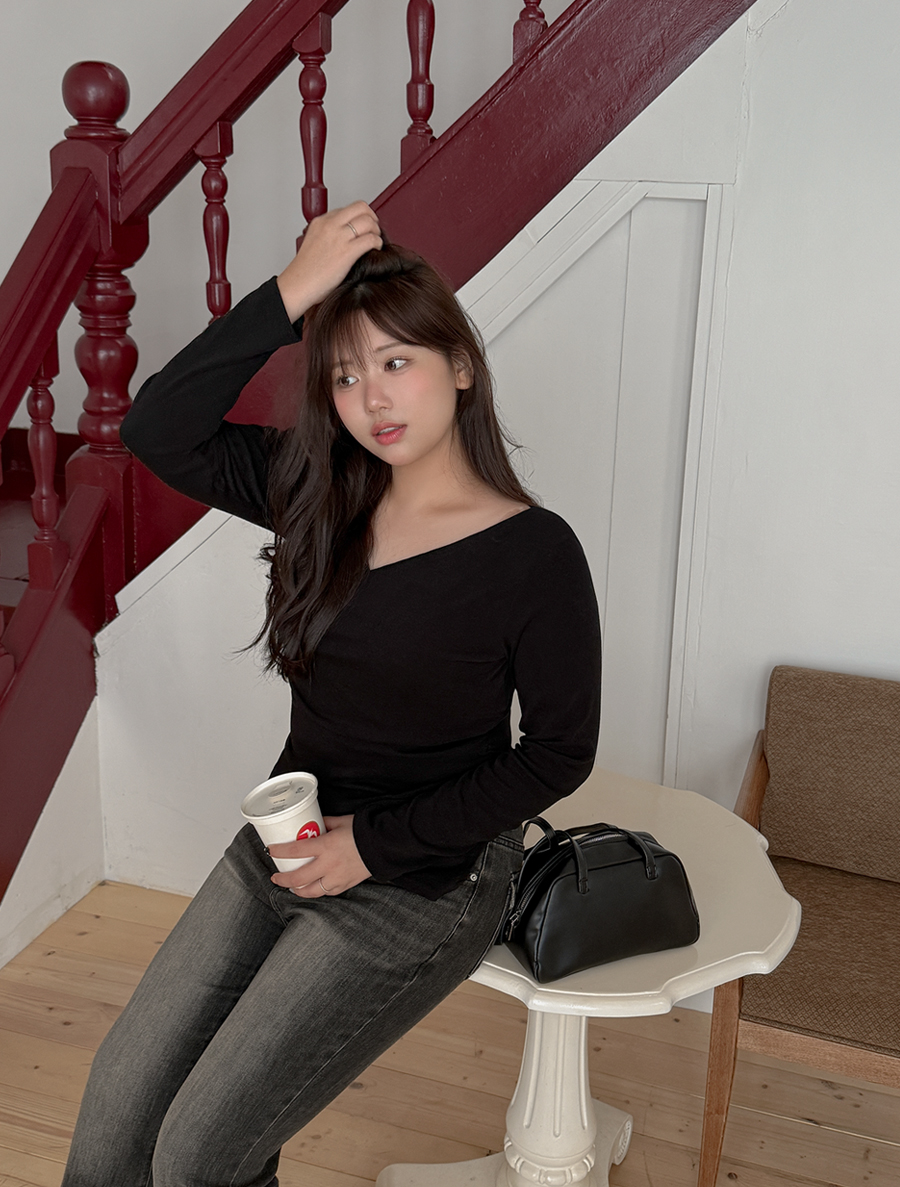 [EVELLET] Le Dea Team Wrap Shirring T-shirt Blouse