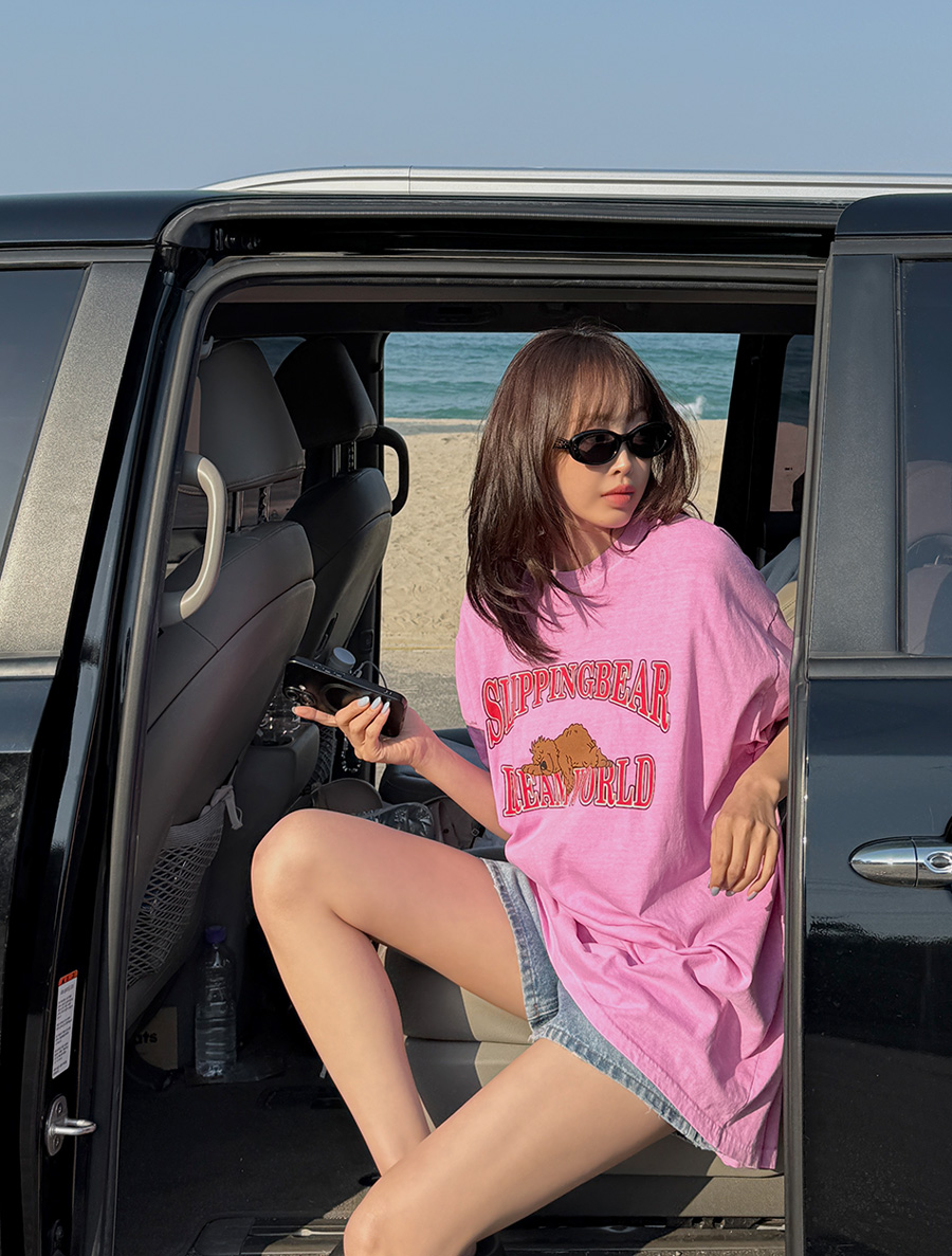 [EVELLET] Varian Pigment Graphic Print T-shirt